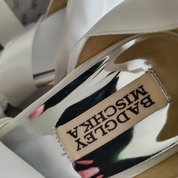 Badgley Mischka Satin Bow Stiletto Heels 9 NEW - Picture 13 of 15